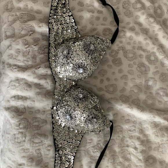 Sexy sequence Bra Top - Picture 5 of 6